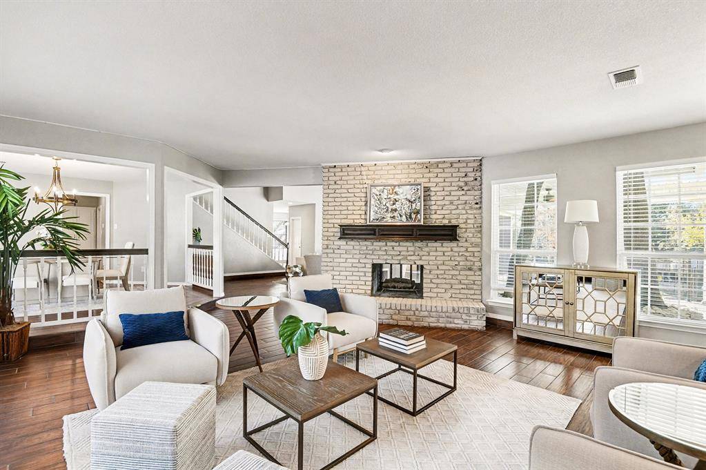 Fort Worth, TX 76179,8809 Random Road