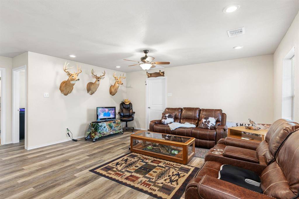 Bridgeport, TX 76426,1342 Sartain Road