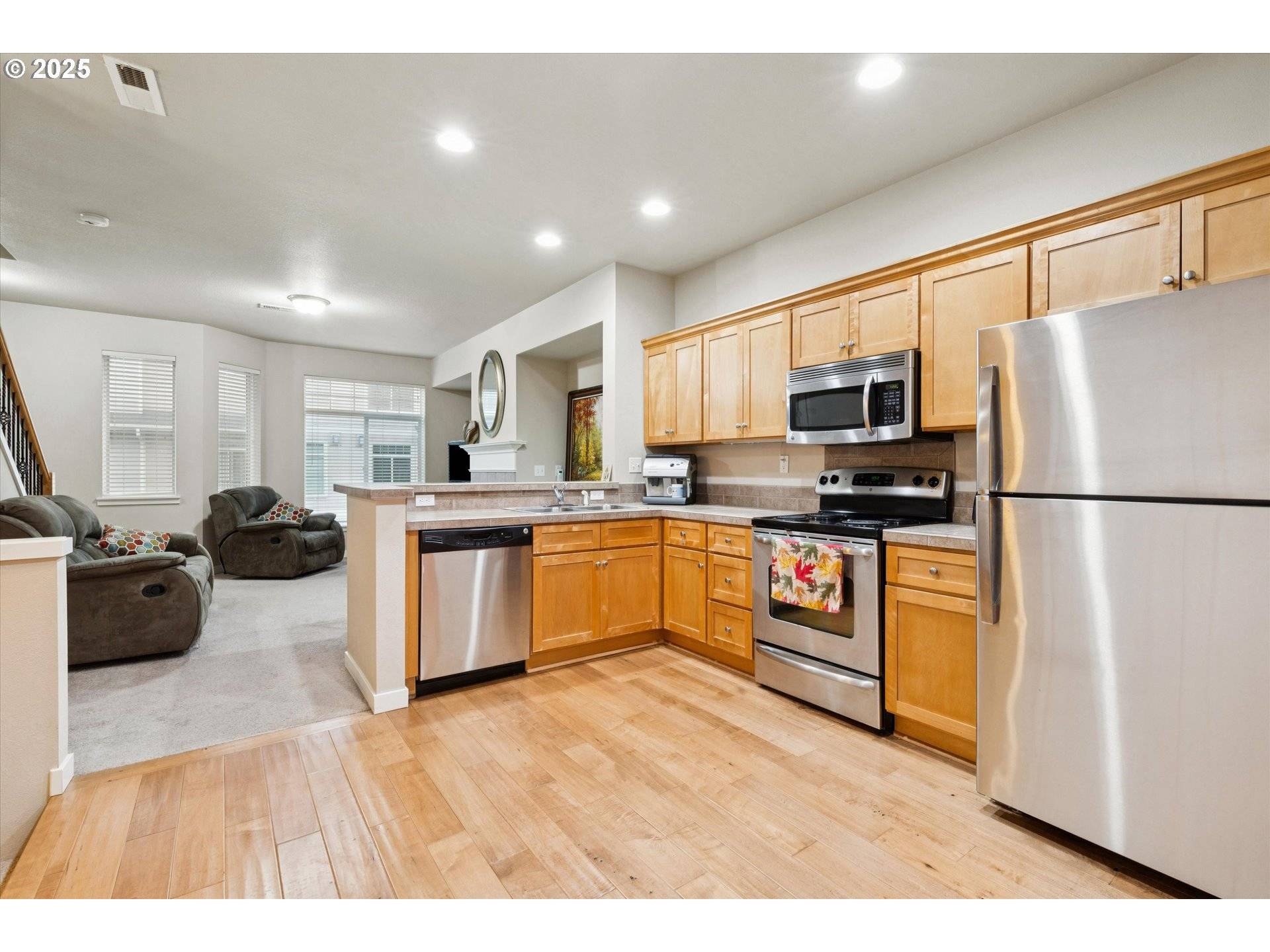 Hillsboro, OR 97006,406 NE PATRICIA ANN PL