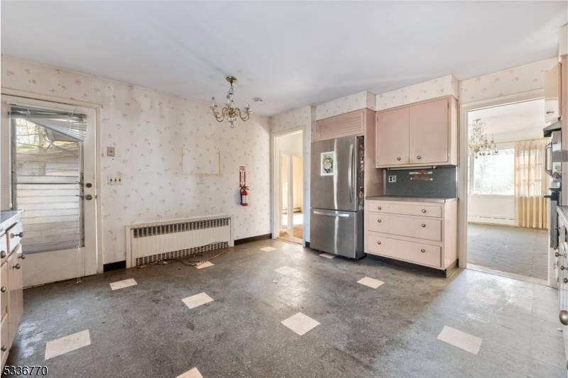 Upper Saddle River Boro, NJ 07458,20 Hidden Glen Rd