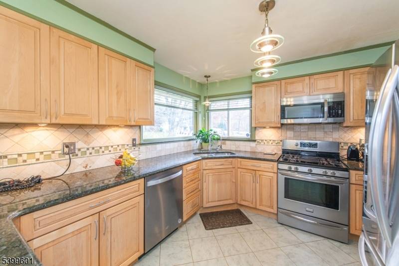 West Orange Twp., NJ 07052,7 Wedgewood Dr