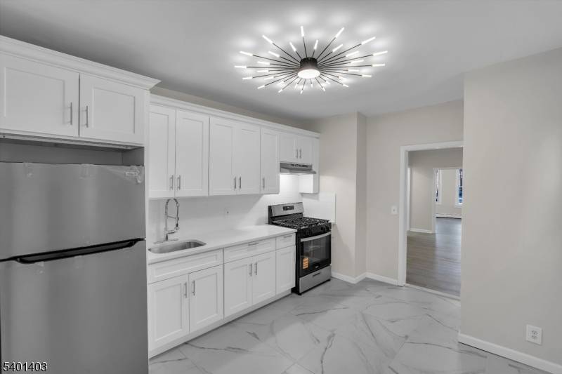 East Orange City, NJ 07017,537 N Grove St