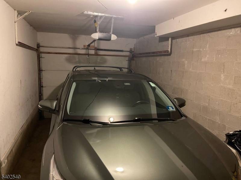 Newark City, NJ 07103,722 S 20Th St