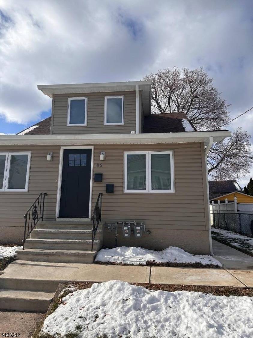 Elmwood Park Boro, NJ 07407,86 Orange Ave