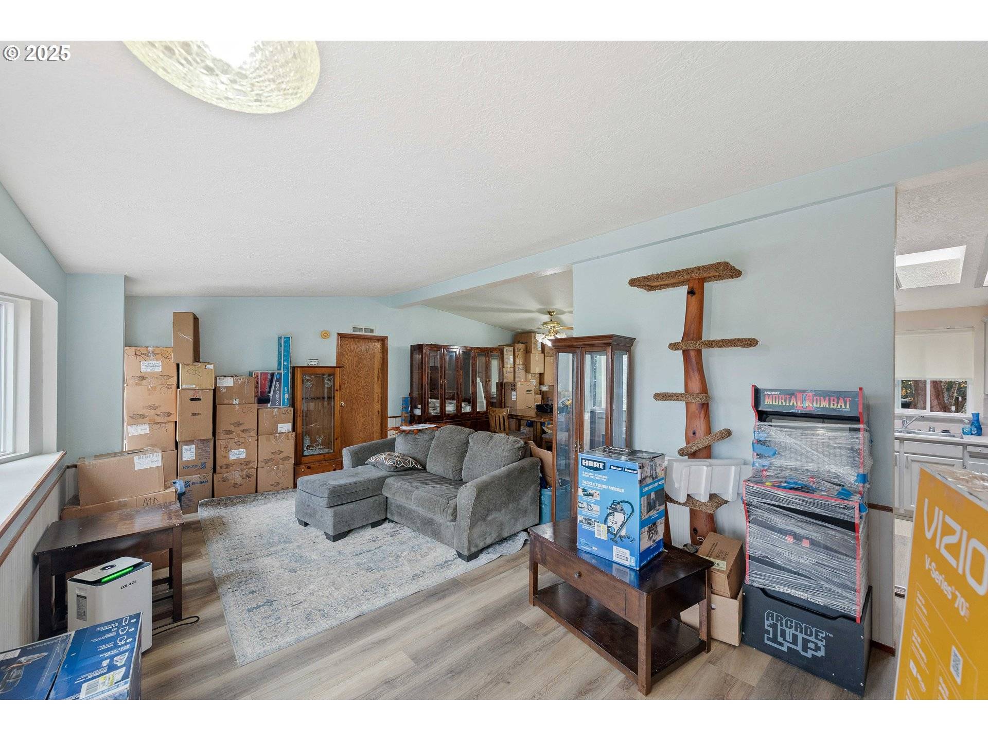 Coos Bay, OR 97420,94645 BLUE HERON LN