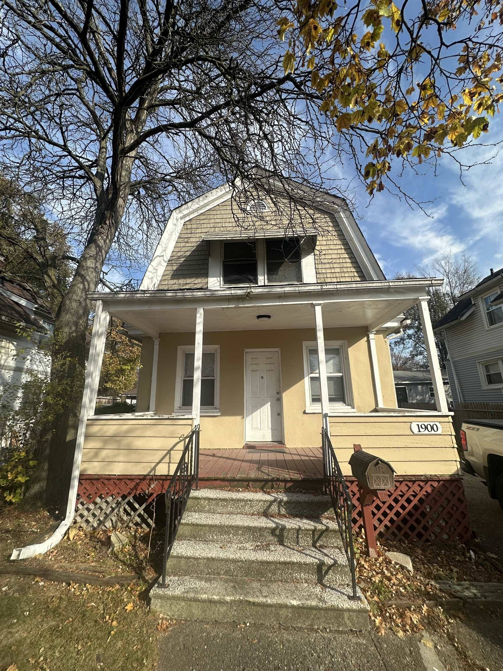 Flint, MI 48504,1900 Cadillac ST