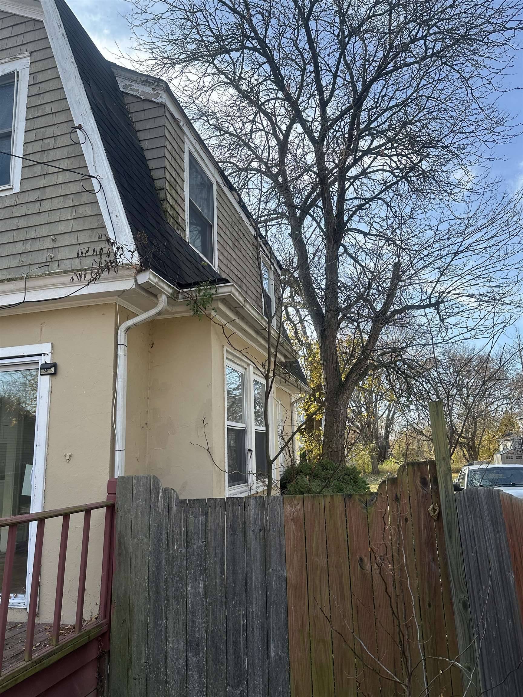 Flint, MI 48504,1900 Cadillac ST