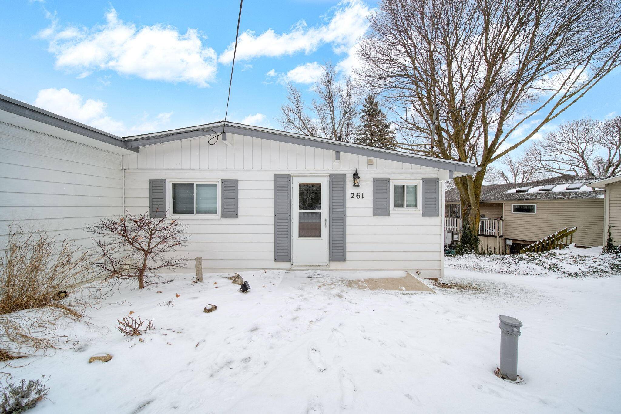 Brooklyn, MI 49230,261 Somerset DR