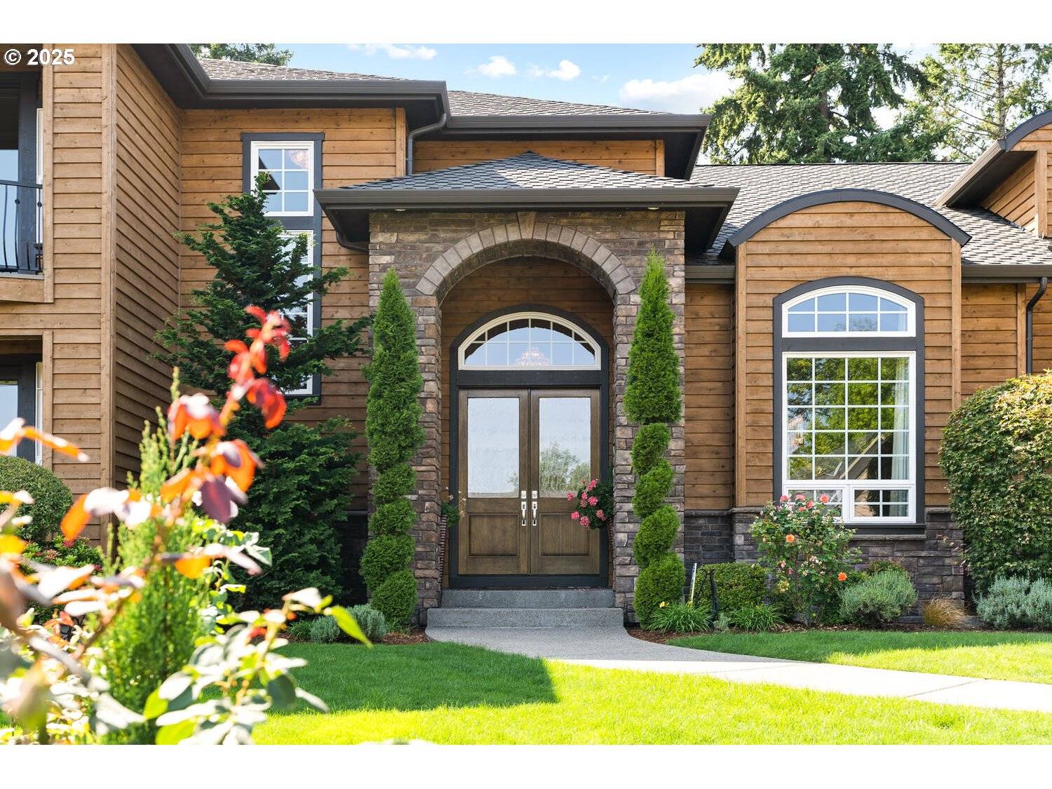 Lake Oswego, OR 97034,13710 KNAUS RD