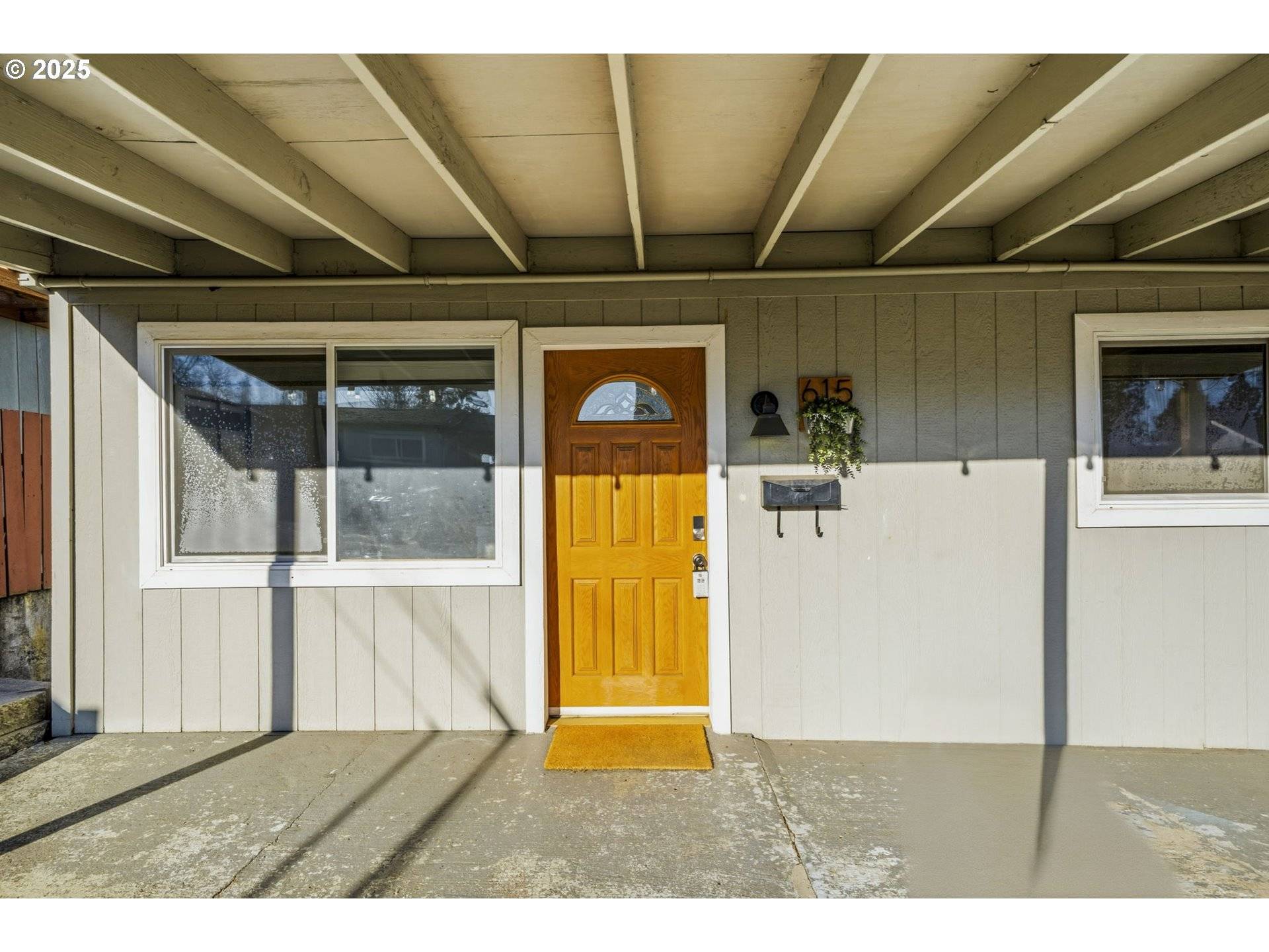 Oregon City, OR 97045,615 MOUNT HOOD ST