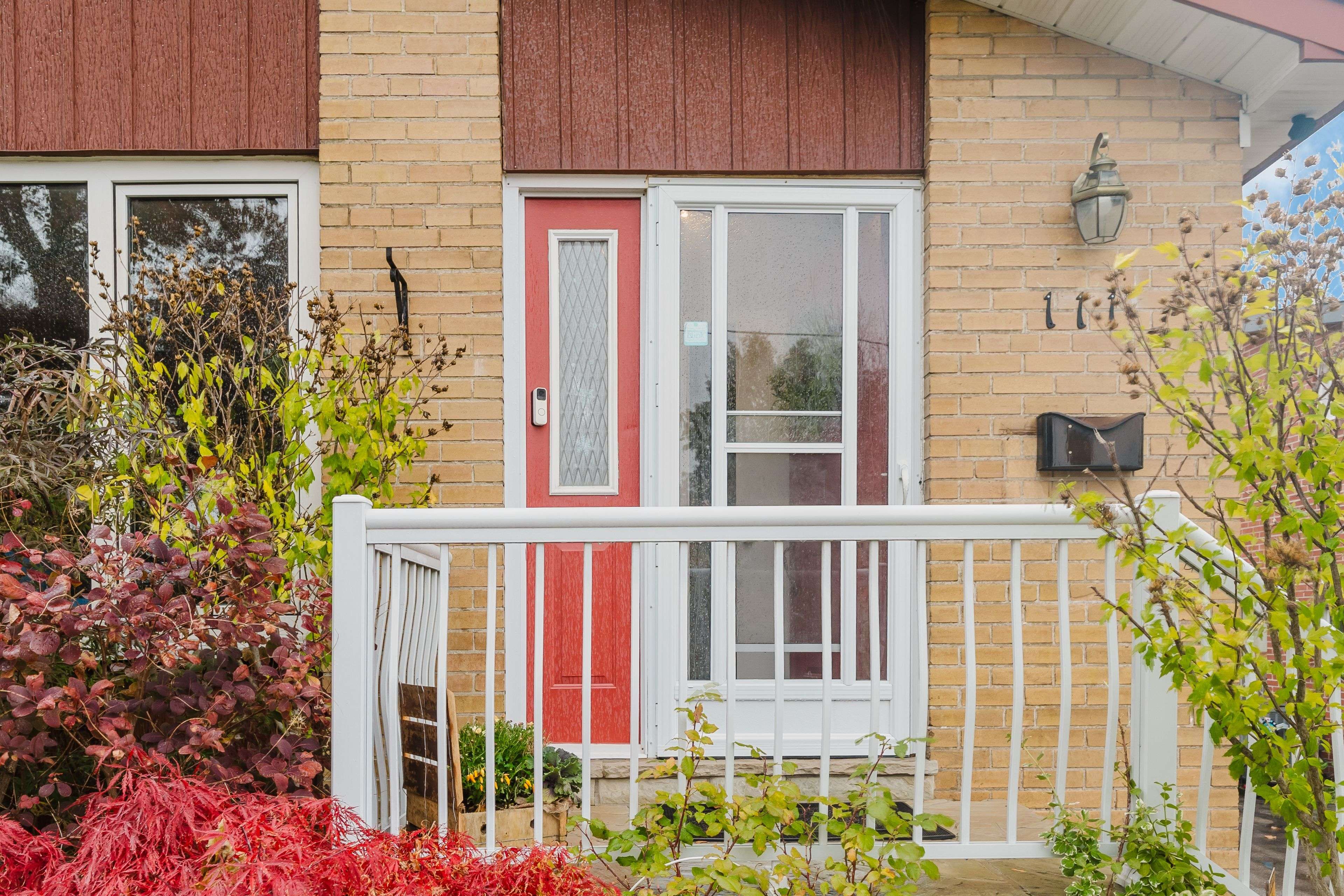 Toronto C13, ON M3A 2C2,111 Tulane CRES #Main