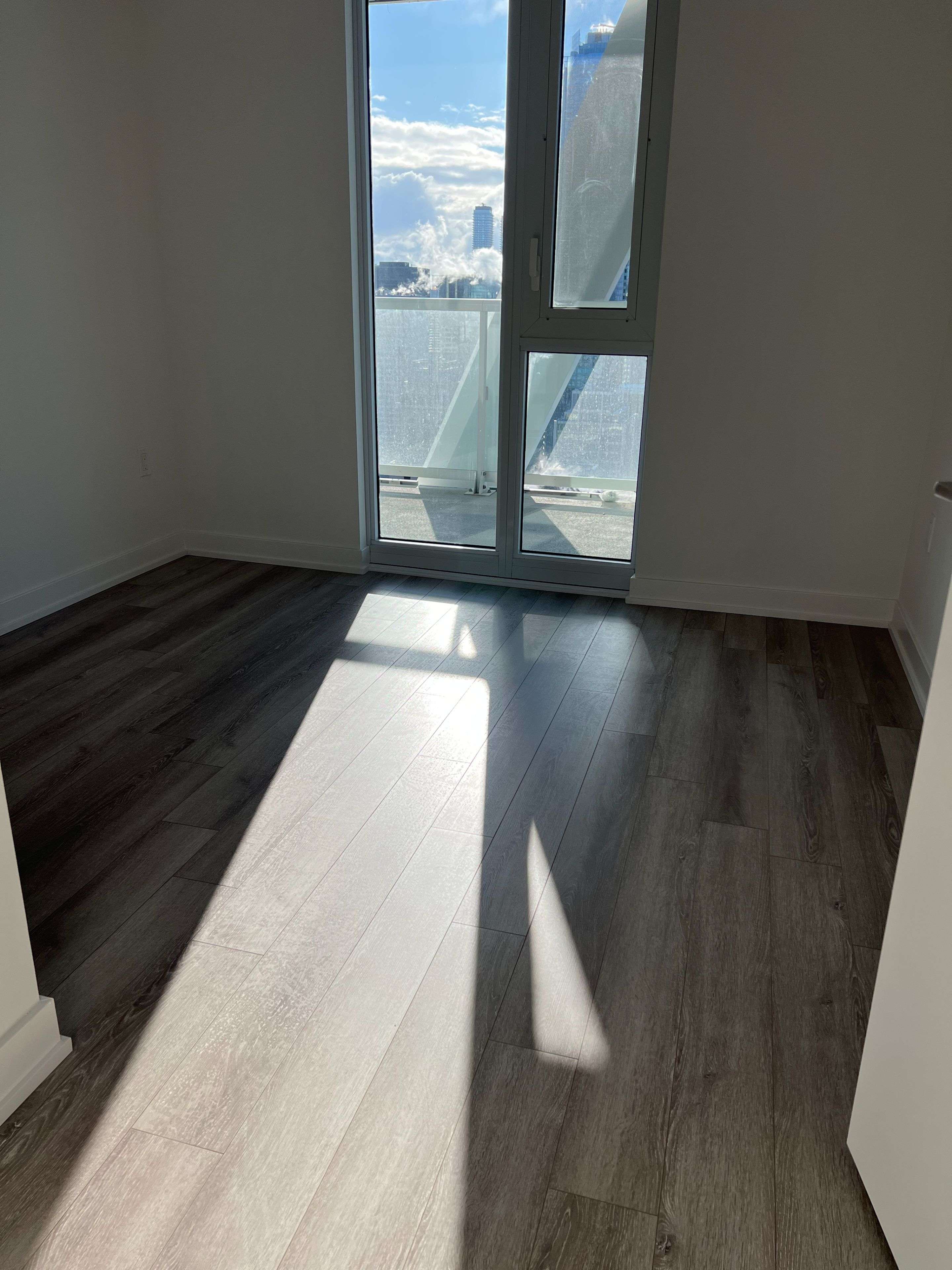 Toronto C01, ON M5T 1T4,230 Simcoe ST S #3016