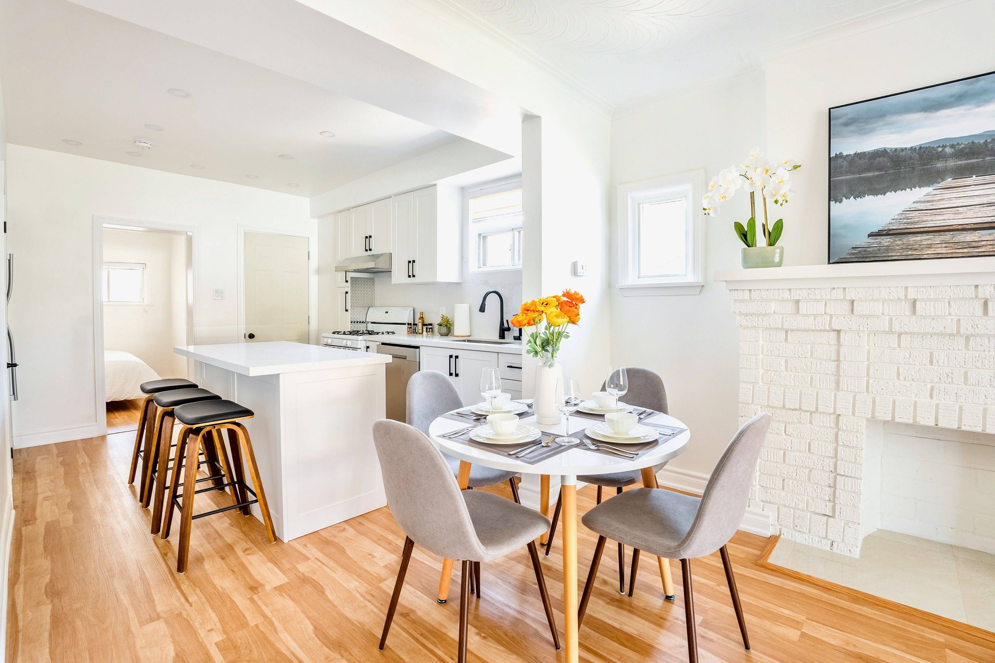 Toronto C03, ON M6E 3A7,56 Blandford ST