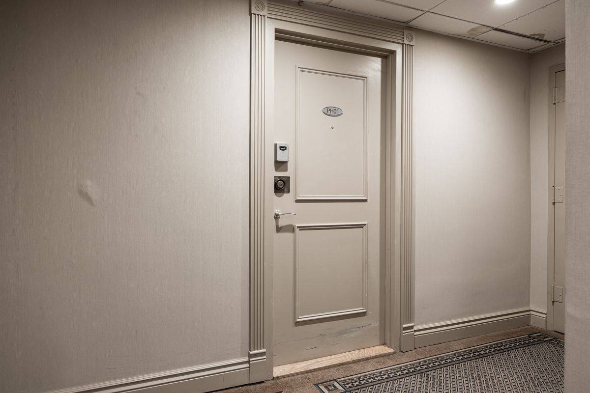 Toronto C13, ON M3A 2A1,1350 York Mills RD #2201