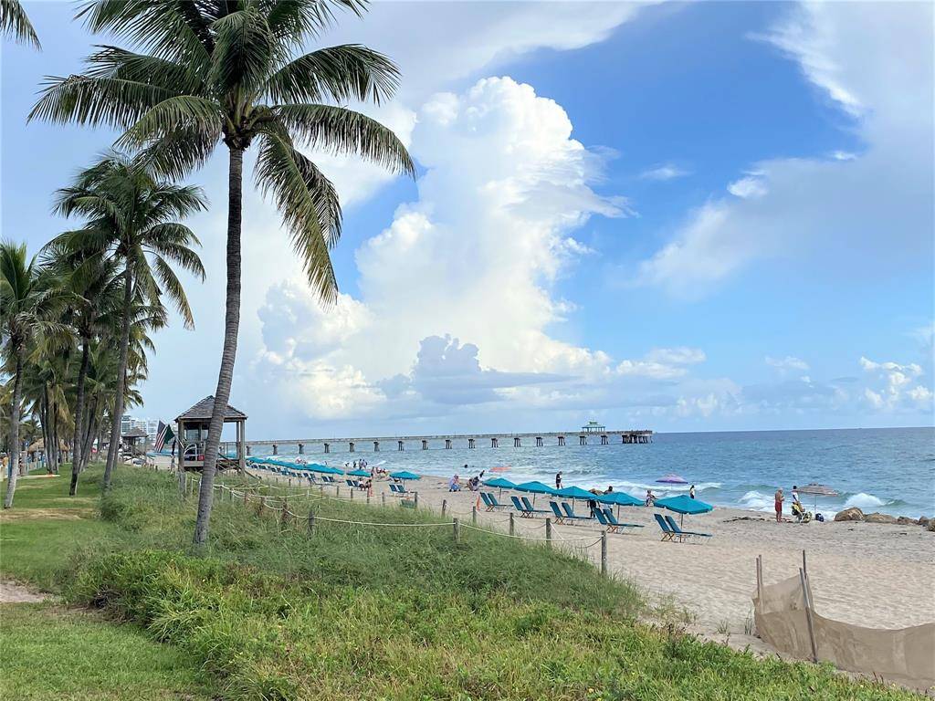 Deerfield Beach, FL 33441,760 SE 2nd Ave #D111