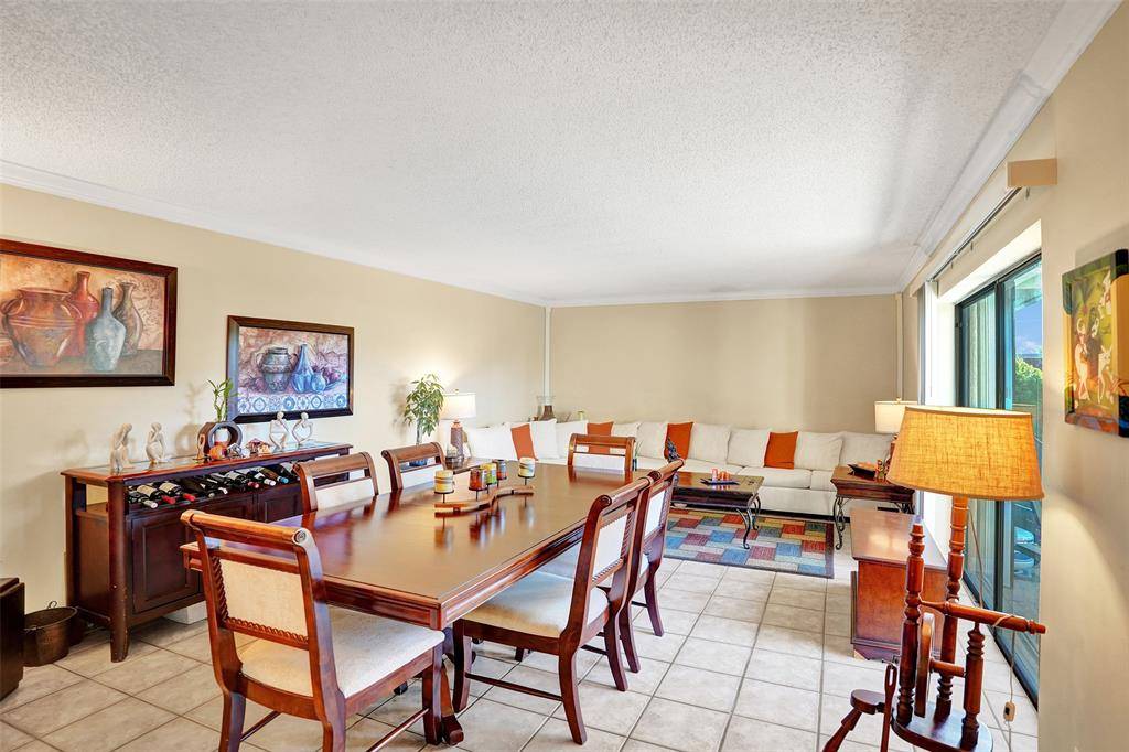 Delray Beach, FL 33445,1525 Augusta Circle #109