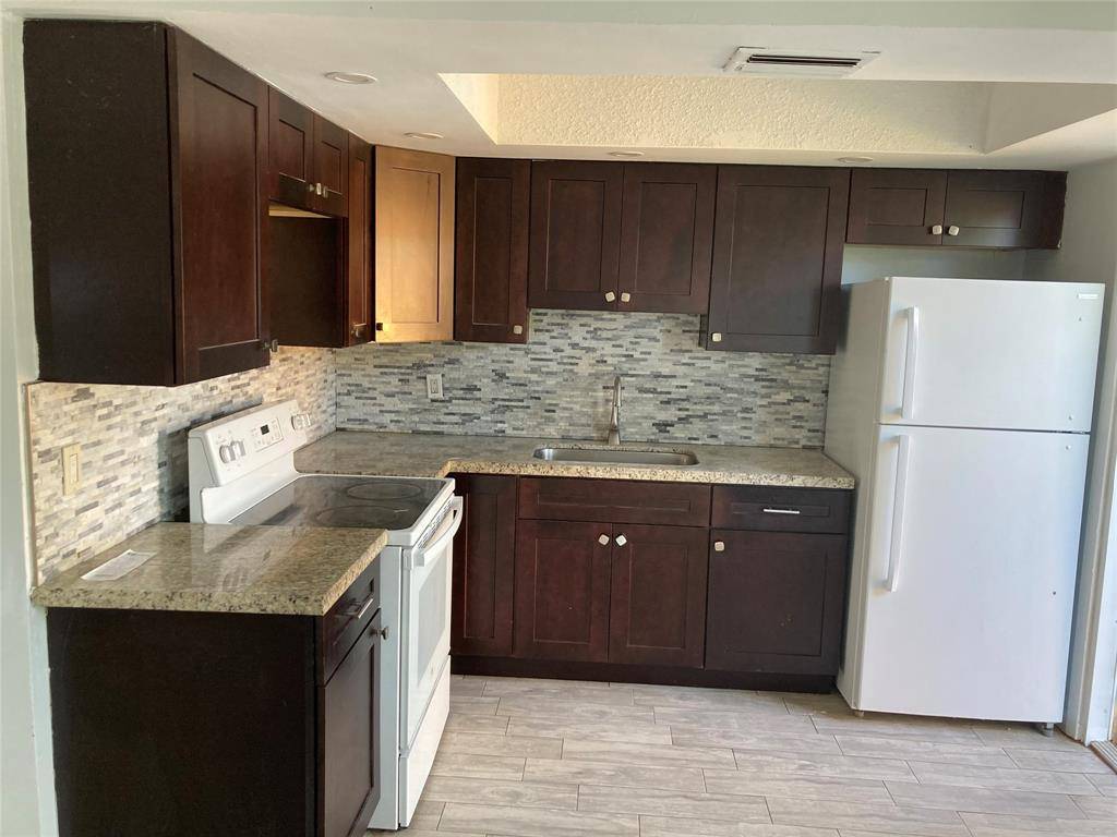 Fort Lauderdale, FL 33311,1025 NW 5th Ave #1