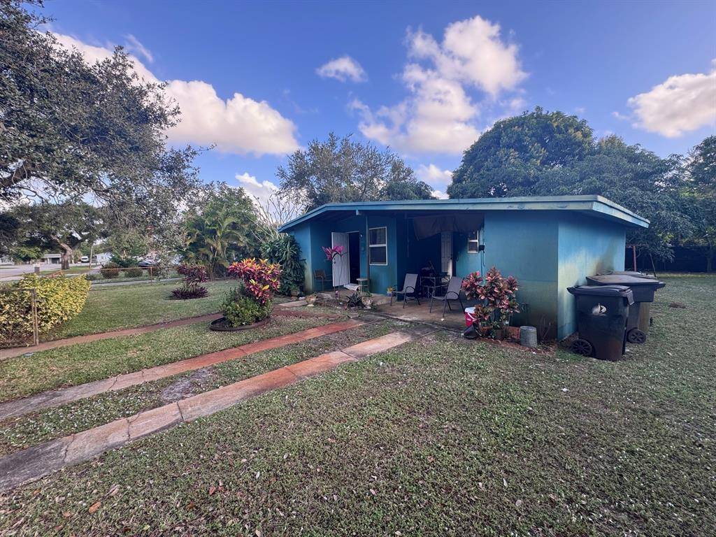 Fort Lauderdale, FL 33311,924 NW 14 Court