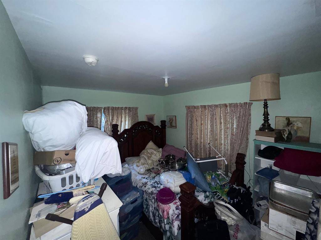 Fort Lauderdale, FL 33311,924 NW 14 Court