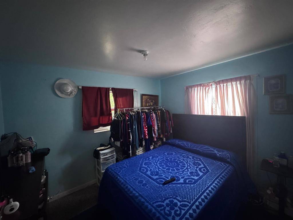 Fort Lauderdale, FL 33311,924 NW 14 Court