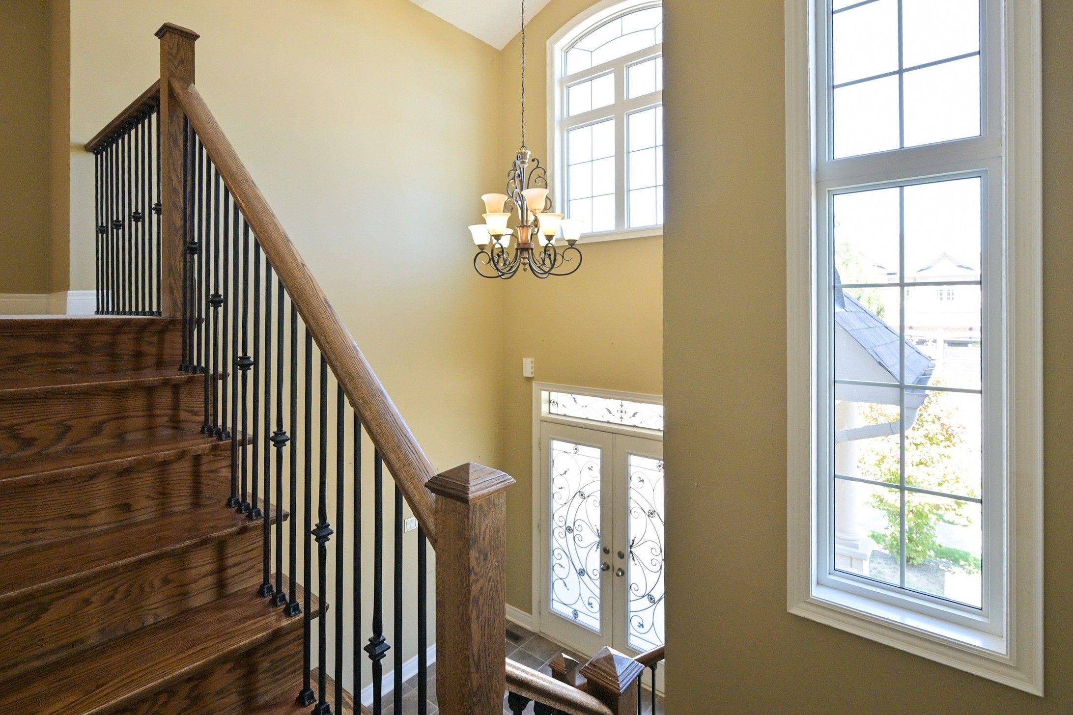 Vaughan, ON L4H 0X5,363 Maria Antonia RD