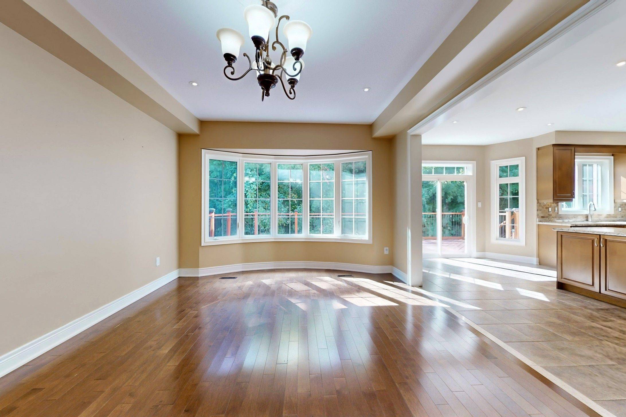 Vaughan, ON L4H 0X5,363 Maria Antonia RD