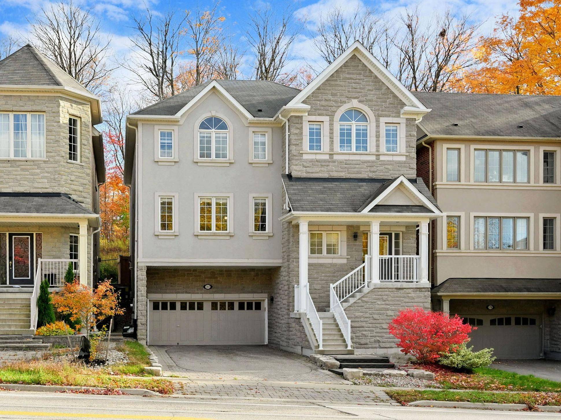 Newmarket, ON L3X 3J4,180 Woodspring AVE