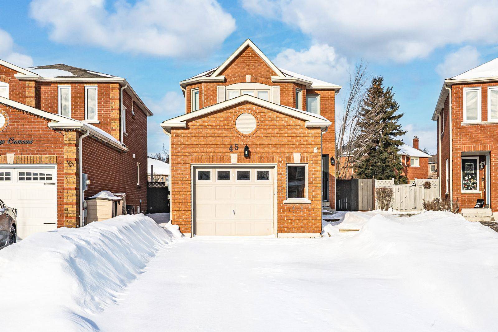 Barrie, ON L4N 7J6,45 Weatherup CRES