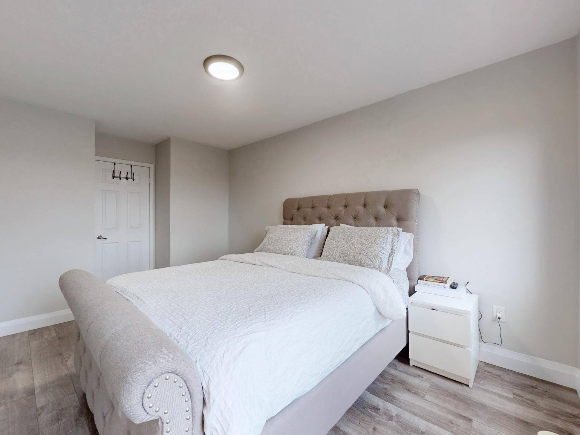 Milton, ON L9T 8L6,6020 DERRY RD #68