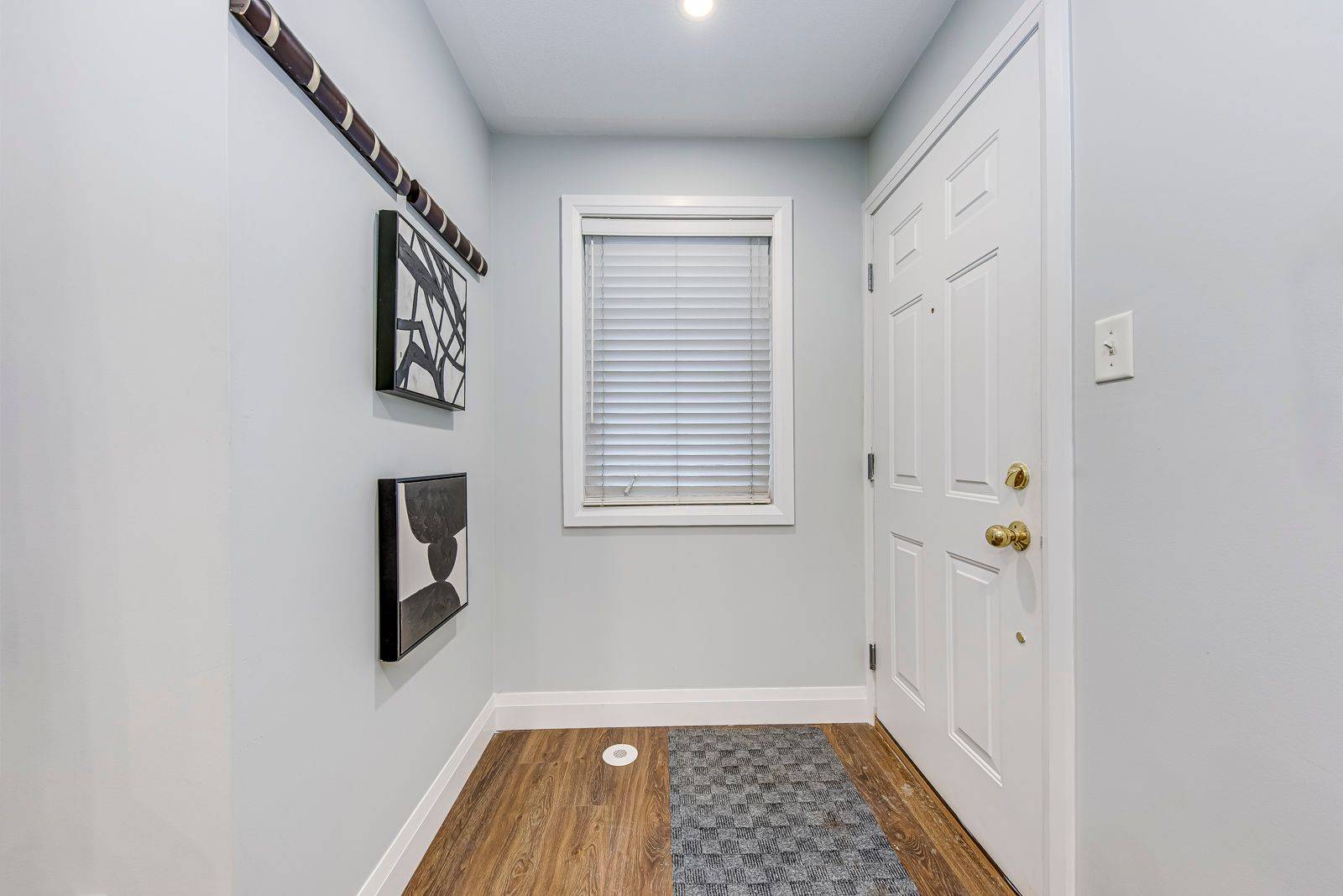 Mississauga, ON L5M 0E5,5050 Intrepid DR #64