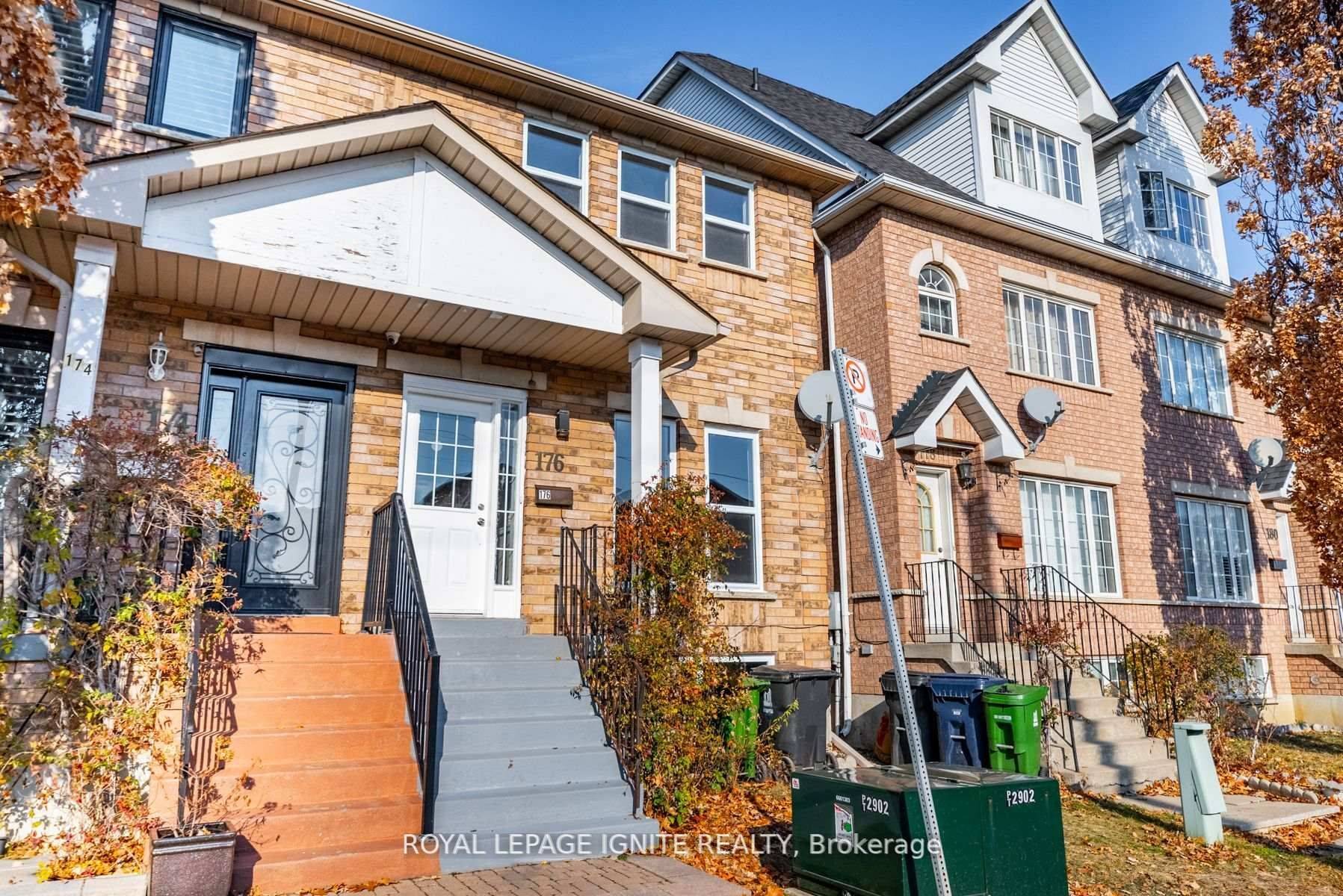 Toronto W04, ON M9N 3Z2,176 Wright AVE #UPPER