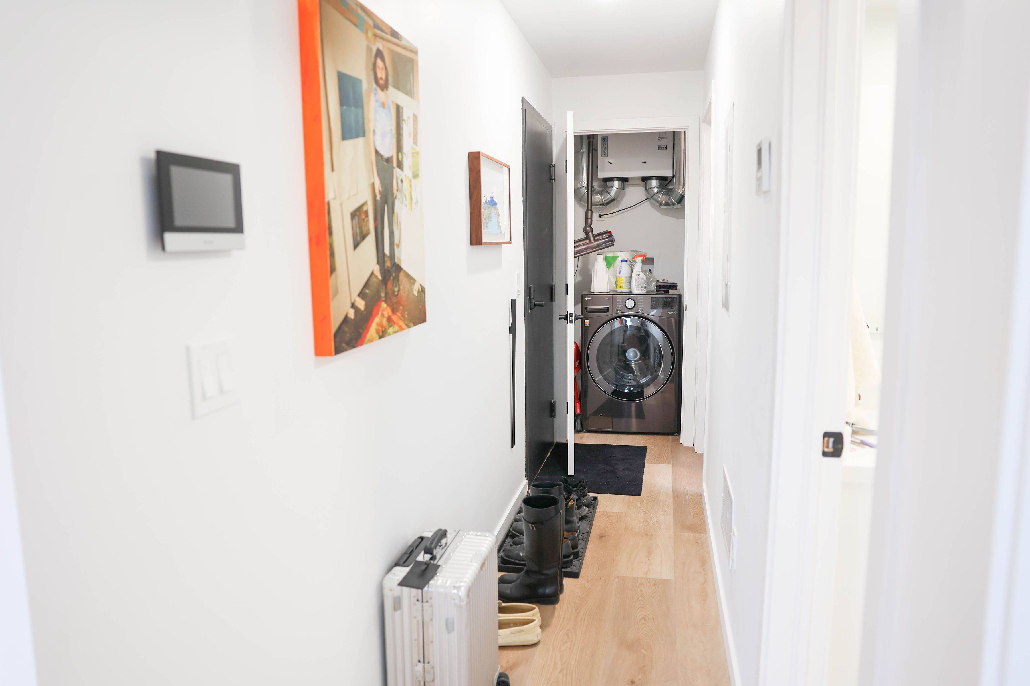 Toronto W02, ON M6H 4B5,1103 Dufferin ST #8