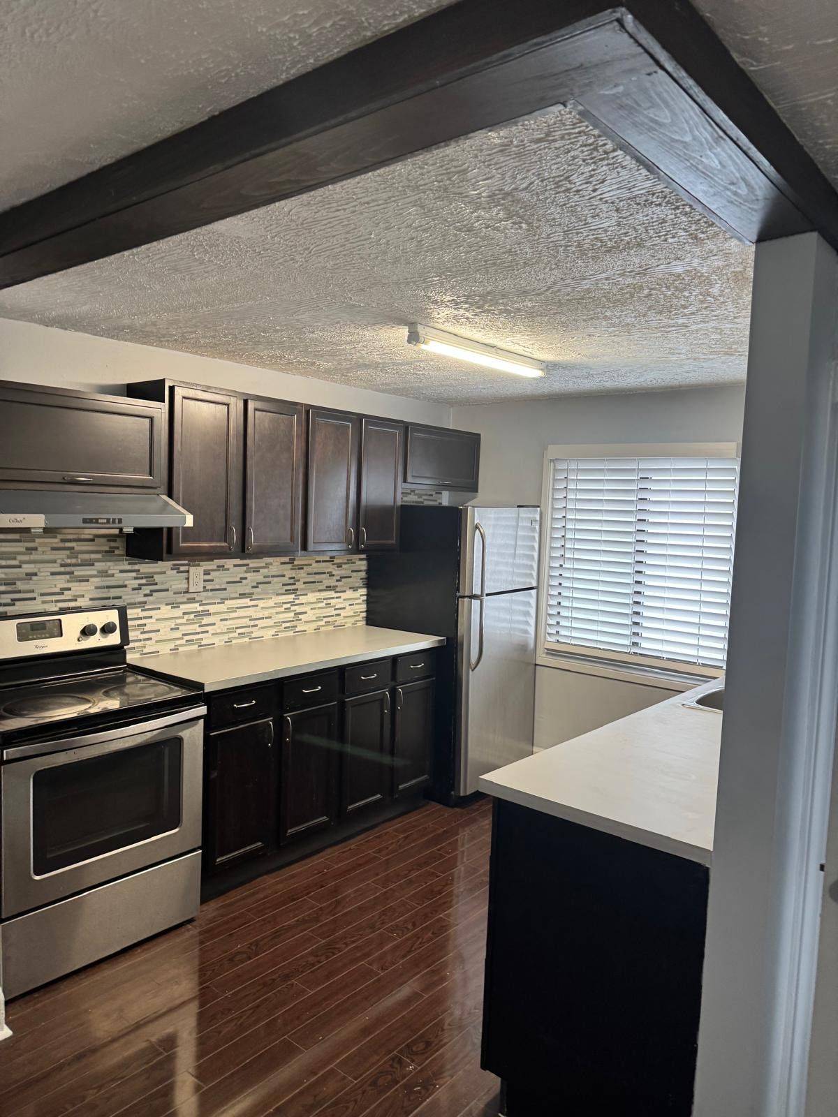 Toronto W04, ON M9N 1Z8,2383 Weston RD