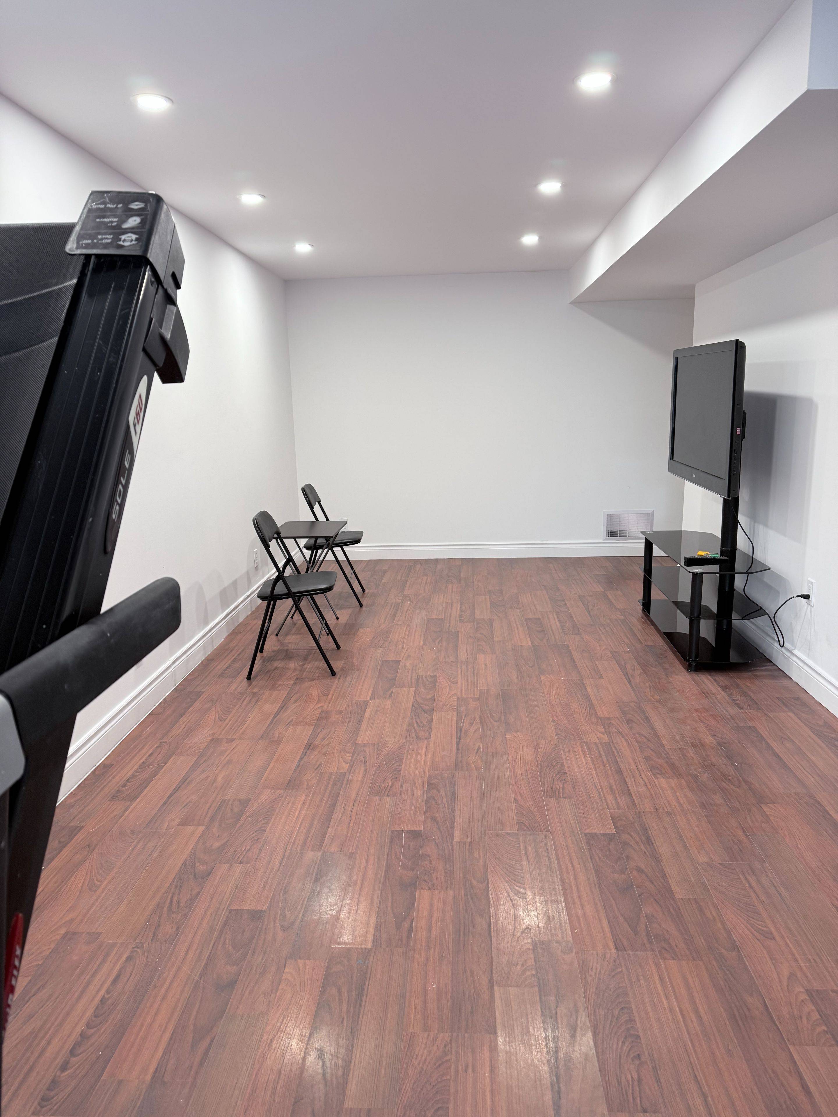 Waterloo, ON N2K 4N2,735 Grand Banks DR