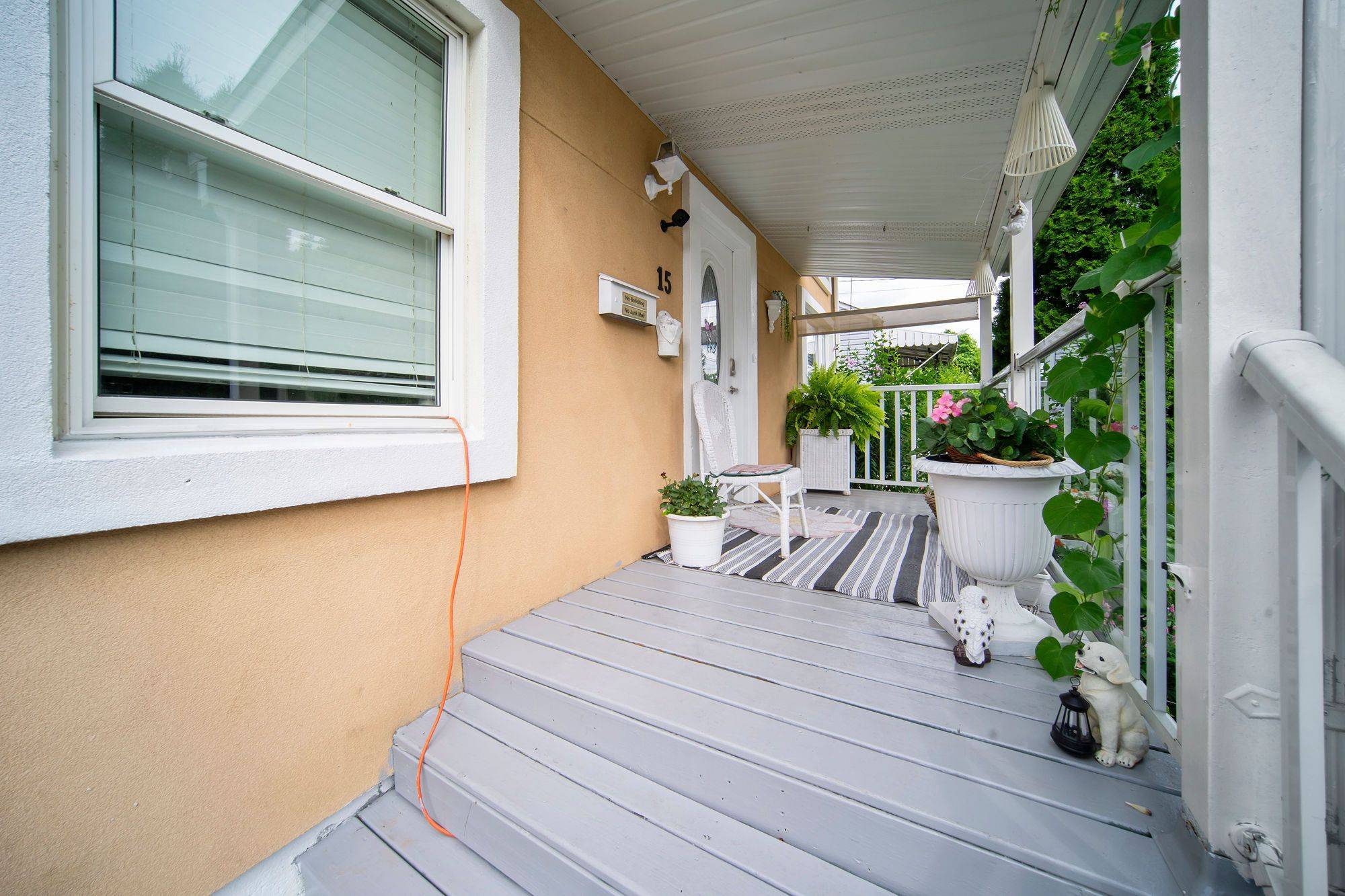 Hamilton, ON L8L 3J4,15 Dalhousie AVE