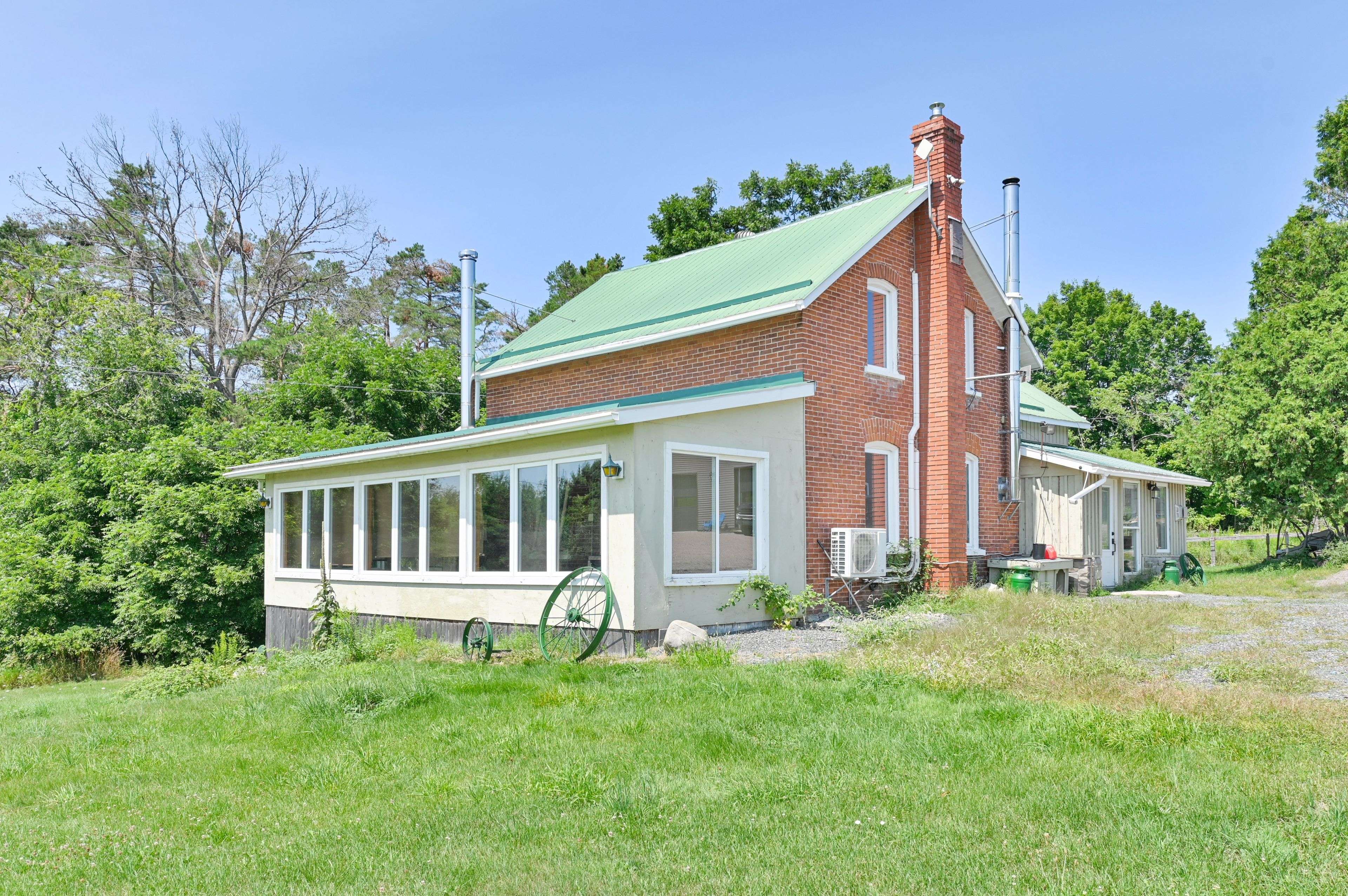 Madoc, ON K0K 2K0,495 Barker RD