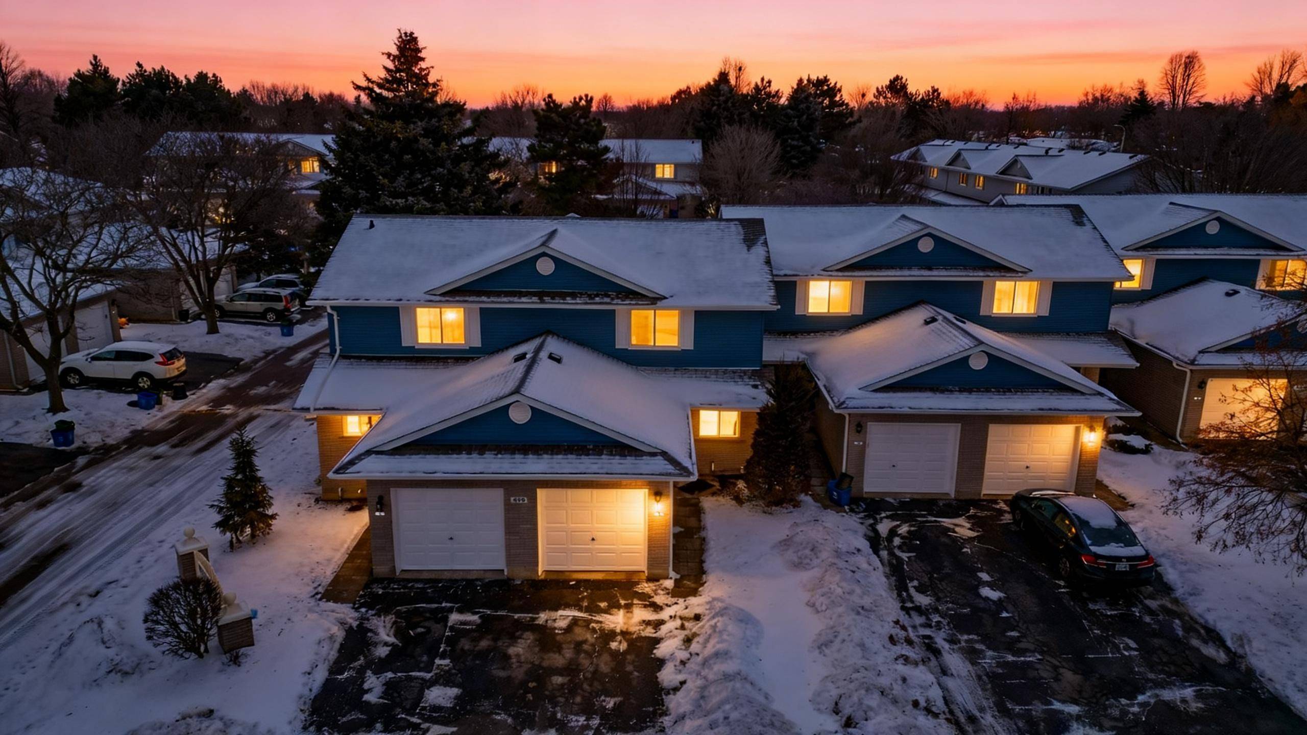 Waterloo, ON N2K 3R5,455 Kingscourt DR #2