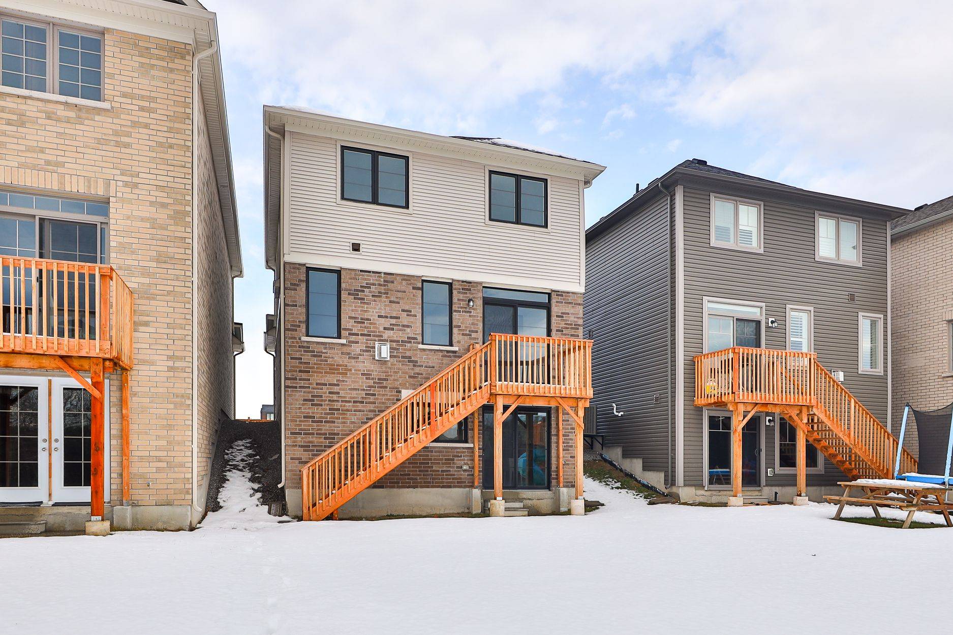 Cobourg, ON K9A 5J5,492 Trevor ST