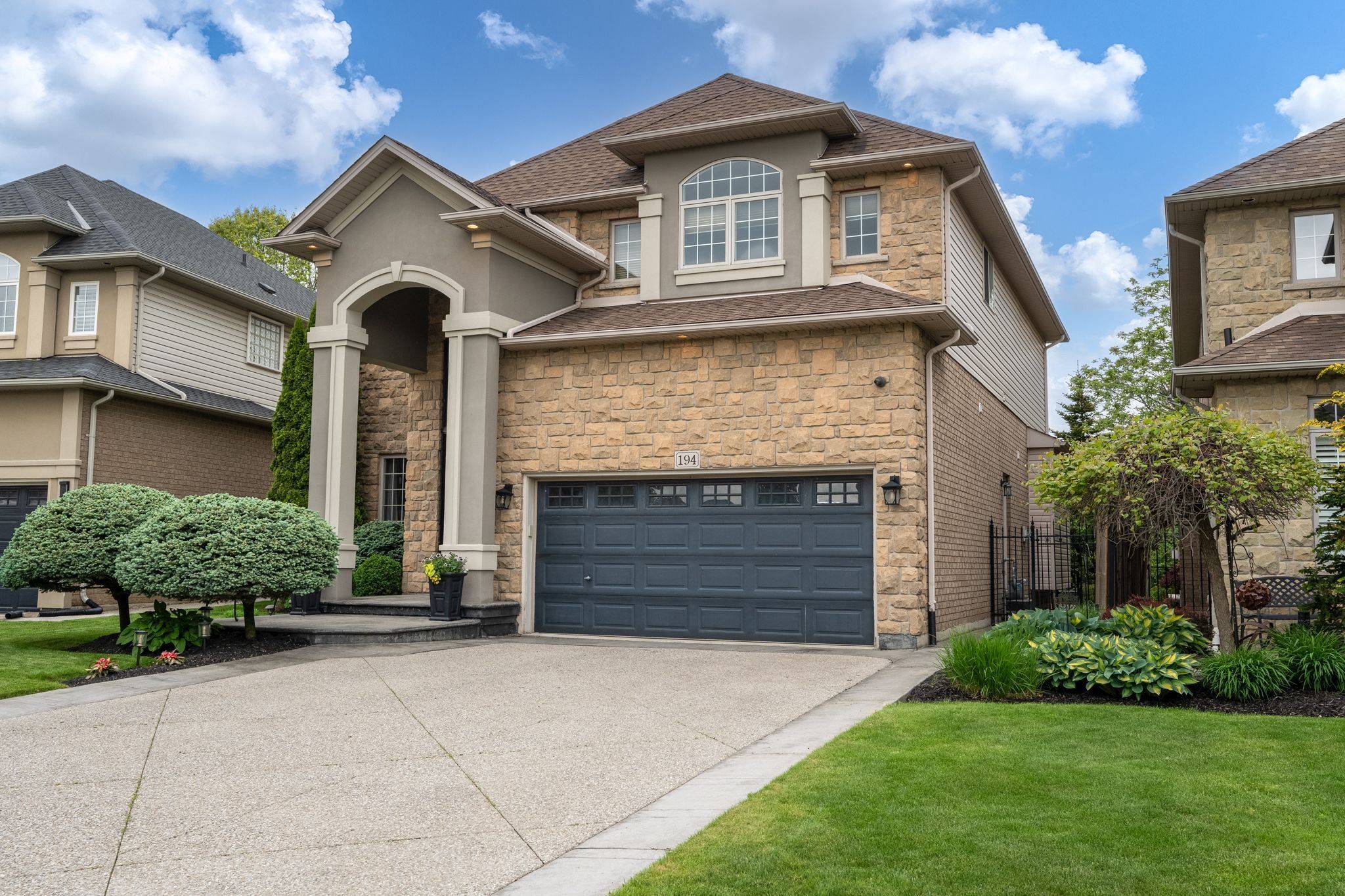 Hamilton, ON L9K 1R7,194 Joshua AVE