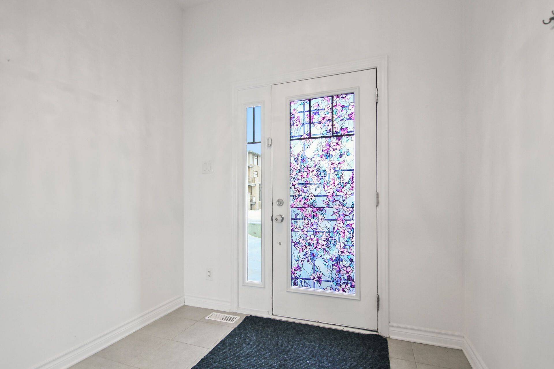 Blossom Park - Airport And Area, ON K1X 0G2,233 Pingwi PL