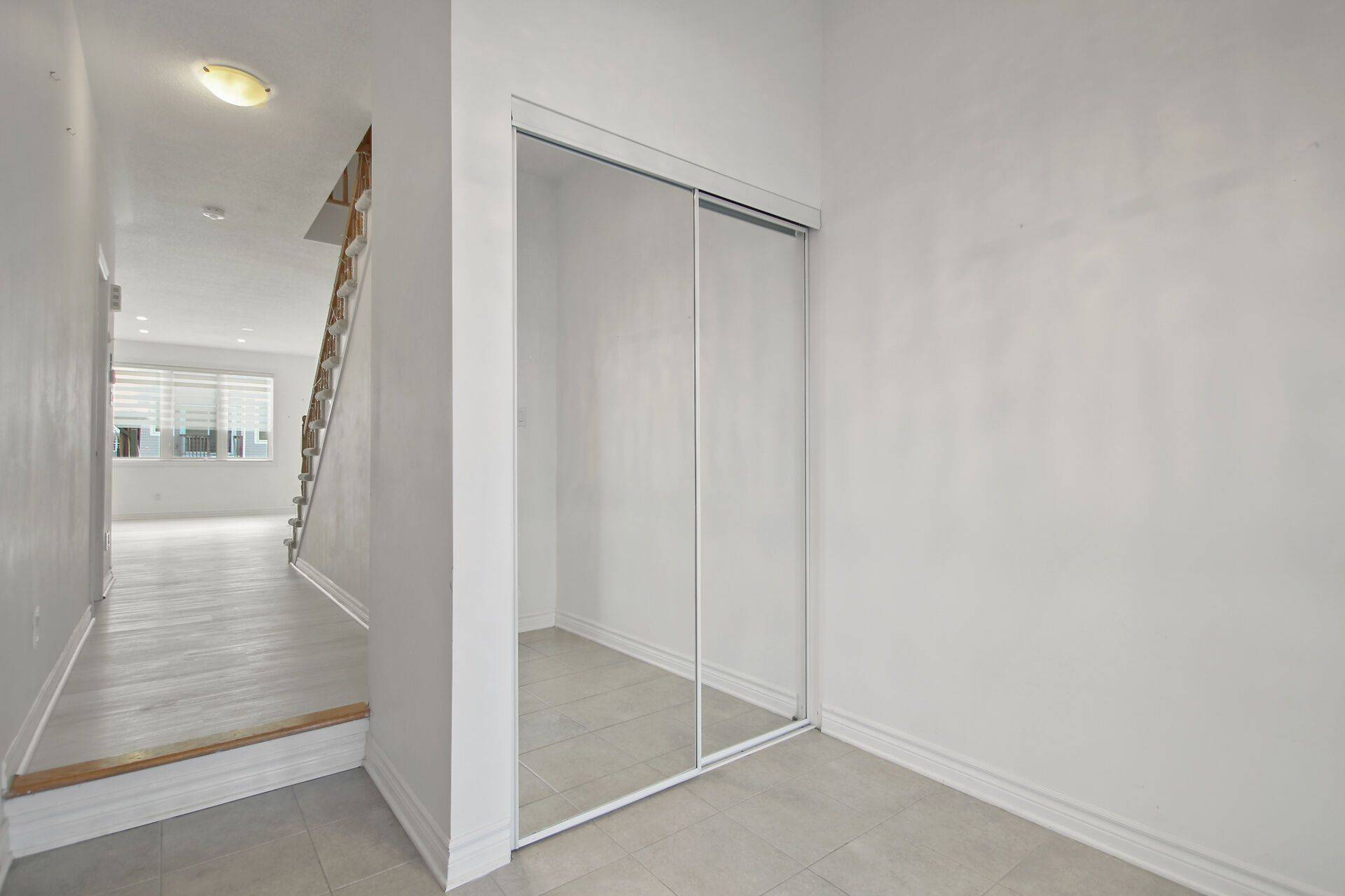 Blossom Park - Airport And Area, ON K1X 0G2,233 Pingwi PL