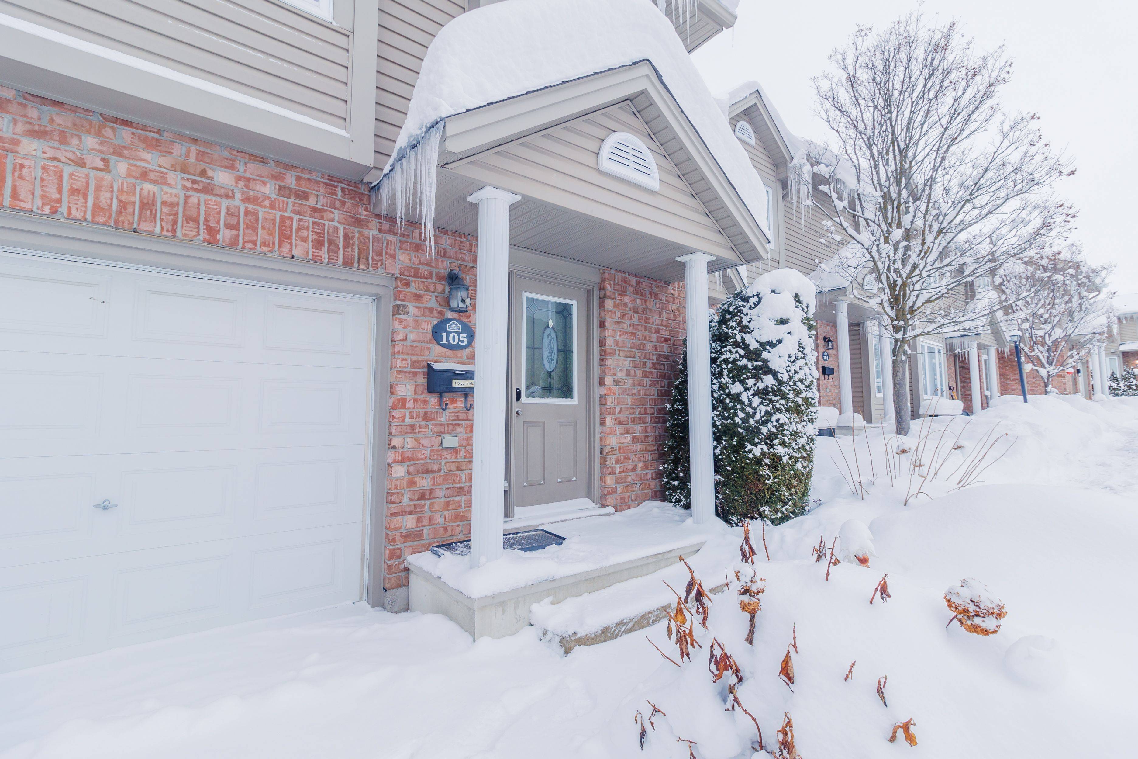 London North, ON N5X 0B7,1320 Savannah DR #105