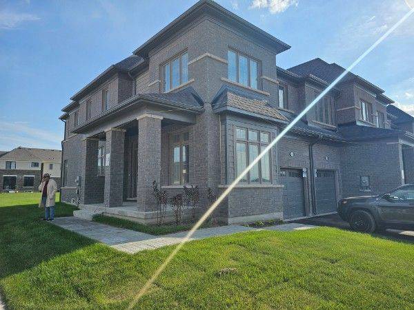 Cobourg, ON K9A 4J6,415 Trevor ST