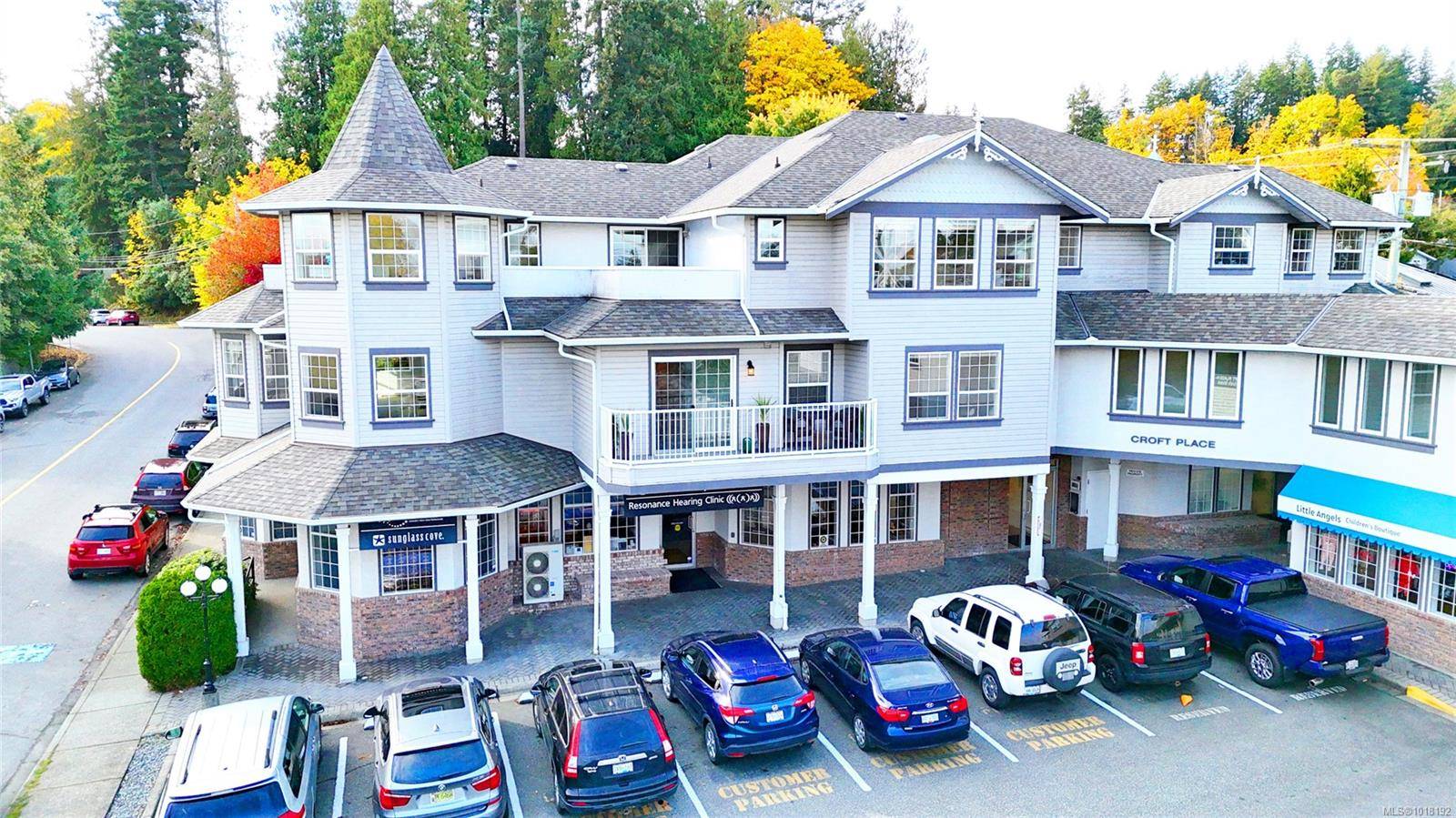 Chemainus, BC V0R 1K0,9844 Croft St #202