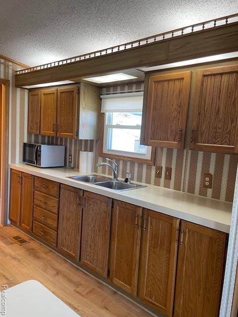 Jonesville, MI 49250,605 Cedar Court