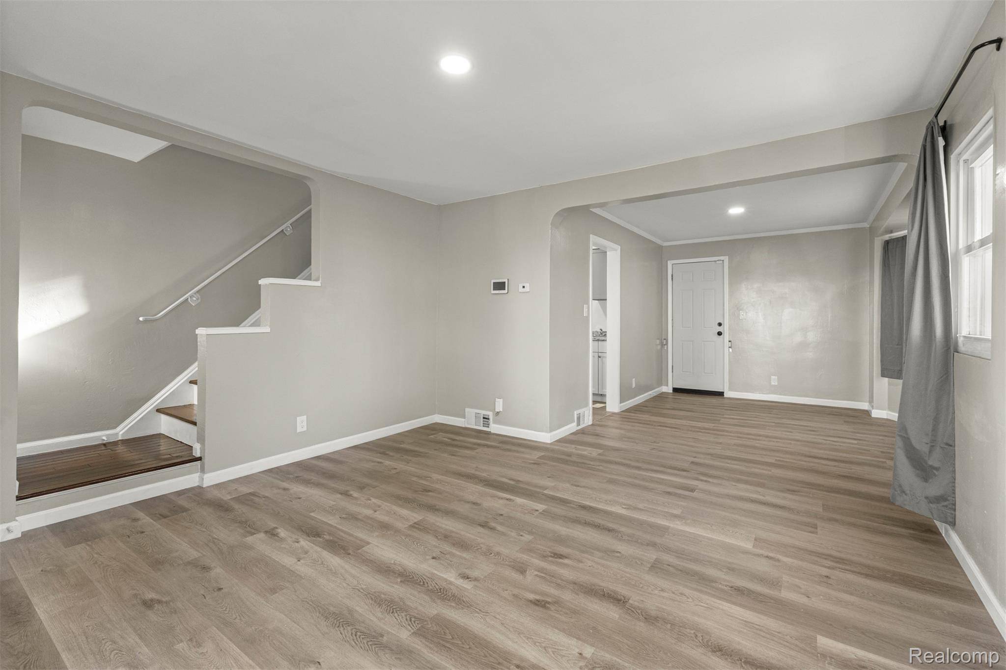 Detroit, MI 48224,10838 Nottingham RD