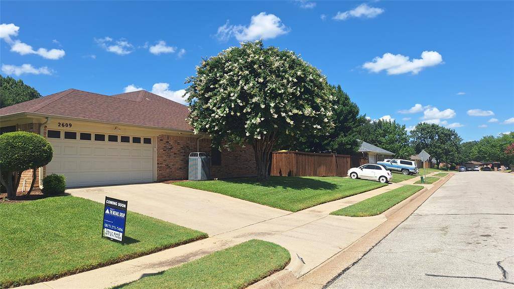 Bedford, TX 76021,2609 Talisman Court