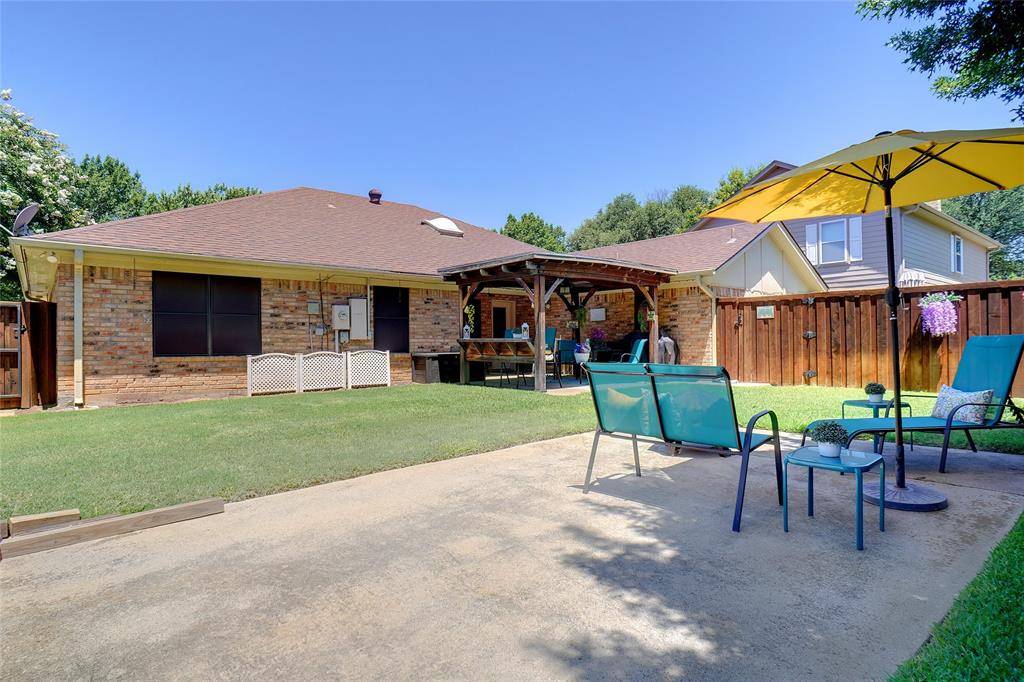 Bedford, TX 76021,2609 Talisman Court