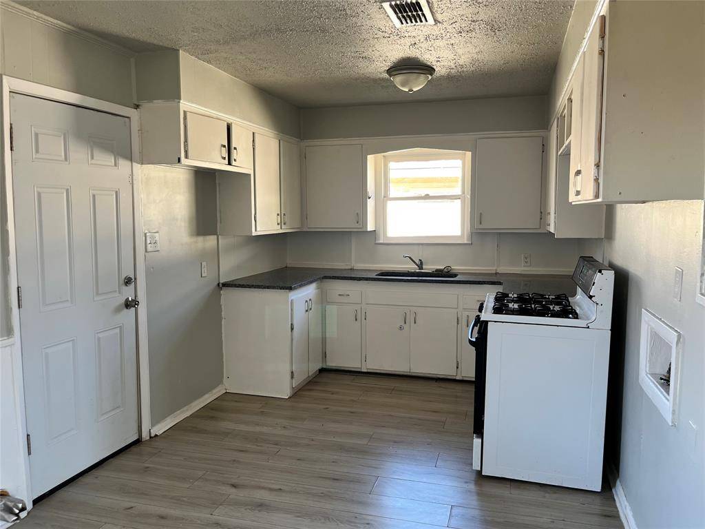 Abilene, TX 79605,1126 S Bowie Drive