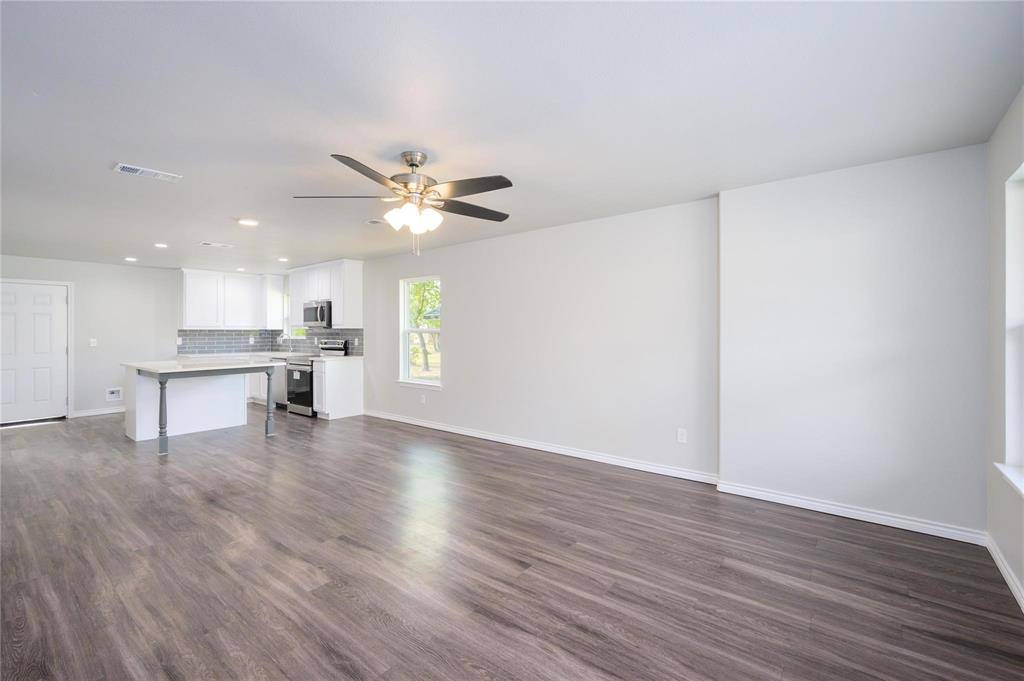 Celeste, TX 75423,103 N 3rd Street